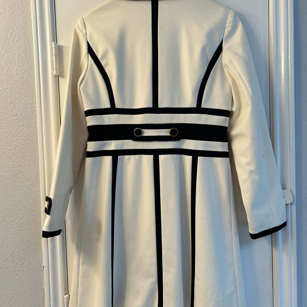 Harold's White and Black Women's Coat - Picture 2 of 2